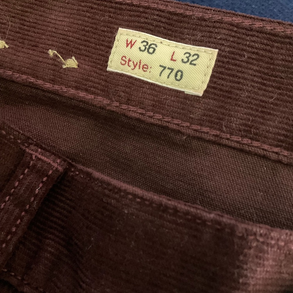 Men’s J. Crew 770 Straight Fit Corduroy pants jeans burgundy worn once 36 X 32 - Picture 5 of 16